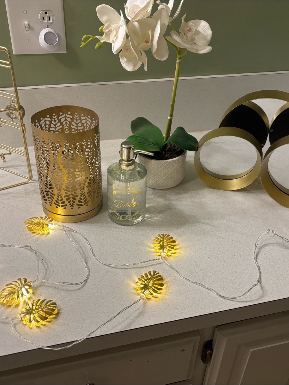 Gold home decor lot